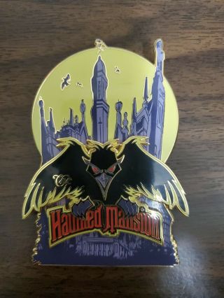 Disney 999 Happy Haunts Ball Haunted Mansion Raven Jumbo Boxed Le 500 Pin