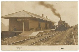 Rppc Real Photo Postcard Of The Northern Pacific Railway Station Sykeston,  N.  D.