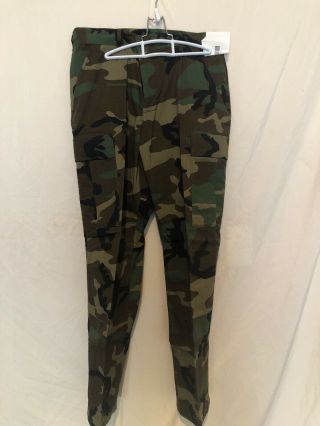 Military Combat Pants,  8415 - 01 - 084 - 1708 Small / Short,  Woodland Camo,  Gov.  Issue