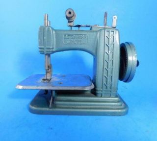 Betsy Ross Miniature Toy Salesman Sample Hand Crank Sewing Machine