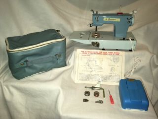 Signature Jr Lock Stitch Toy Sewing Machine By Sew - Ette Childs Sewing Machine