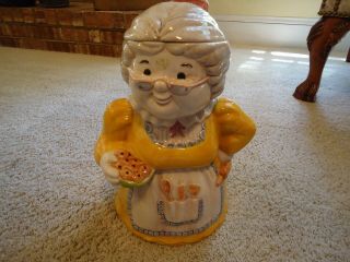 Treasure Craft? Grandma Cookie Jar - 1960 