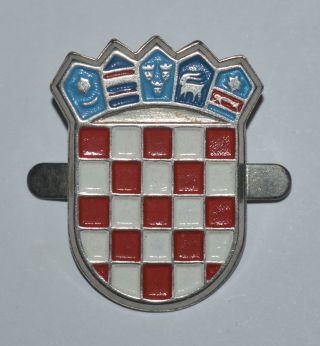 Croatia Croatian Army Crest Coat Of Arms 90s War Time Hat Badge Rare