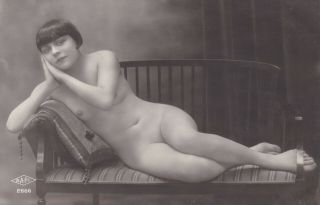 French Nude Woman Relax On Reclining Chair Old 1910s Photo Postcard