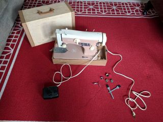 Note :pick Up Only Vintage Necchi Lelia 513 Sewing Machine Italy