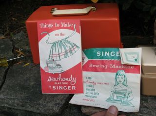 vintage 1960s SINGER sewhandy electric toy model 50 D SEWING MACHINE 2