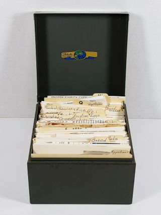 Recipe Box With Over 200 Clipped Or Hand Written Recipes