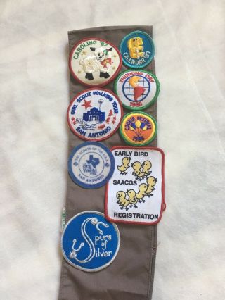 Girl Scout Usa Troop 558 Brown Sash With Badges/patches 80 