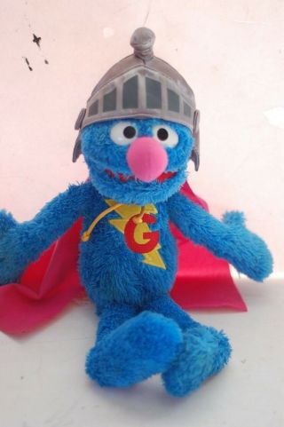 Hasbro Sesame Street Grover Plush Talking Stuffed Toy Doll 2010