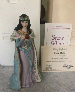 Lenox Snow White " The Legendary Princess " Fairy Tale Fine Porcelain Figurine 9 "