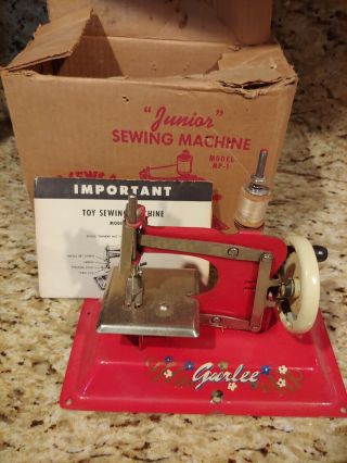 Vintage Gateway Junior Childs Sewing Machine Metal Toy Model Np - 1