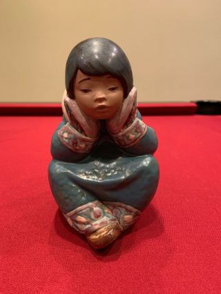 Retired Lladro Spain Pensive Eskimo Girl 2158 Painted Gres Porcelain Figurine