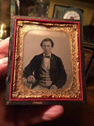 1/6th Plate Ambrotype Photo Of Good Looking Man; Half Case,  Old - L