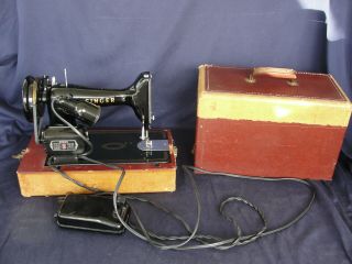 Vintage Singer Model 99 Portable Sewing Machine W/ Foot Peddle