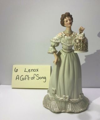 Lenox Ivory Classic Figurine A Gift Of Song 2006 (sku:6246045) Broken Finger