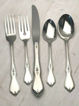 Morning Blossom Stainless By Oneida 5 Piece Place Setting,  Gently