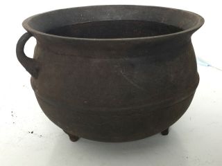 Cast Iron Three Leg Cauldron Pot