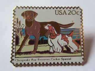 Chesapeake Bay Retriever Cocker Spaniel Dog 2099 20c 1984 Stamp Pin Pinback