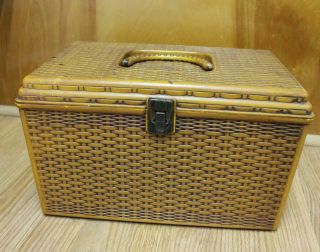 Vintage Wilson Wil - Hold Plastic Weave Sewing Box 2 Removable Trays W/ Contents