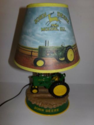 John Deere Lamp with Matching Shade ' B ' Tractor Put - Put Parts or Repairs 2