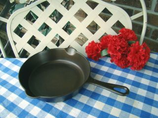 “mi Pet” Western Foundry Chicago Cast Iron 5 Skillet - Cleaned And Seasoned