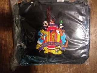 Authentic Disney Pin Trading Bag 10th Anniversary Mickey Goofy Pluto Donald