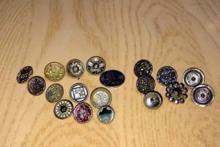 18 Little Antique Picture & Steel Cut Vintage 3/8” - 1/2” Metal Assorted Buttons