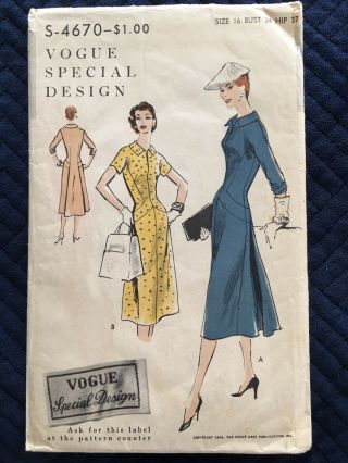 Vintage 1950s Vogue Special Design Fitted Dress Pattern S - 4670 34 Bust Hip Yoke