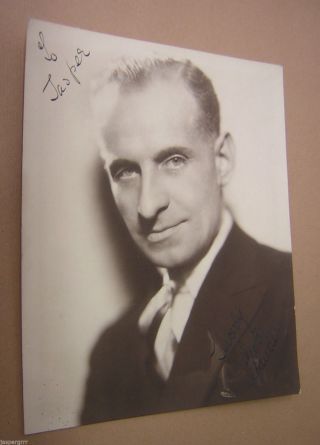 1932.  Signed Autographed Photograph.  Scott Saunders.  Music Hall Variety Comedian