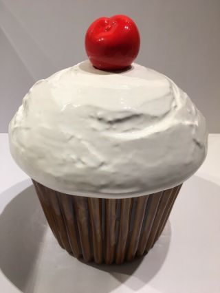 Vintage Ceramic Cupcake With Cherry On Top Cookie Jar Usa J54 (u50)