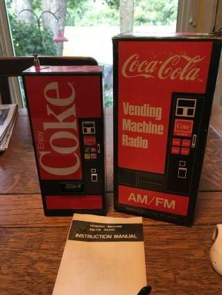Vintage 1982 Coca - Cola Vending Machine Radio Coke Mib