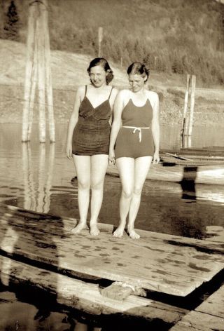 1930s Era Photo Negative Flirty Flapper Girl Float On Oregon Lake Summer Pinup