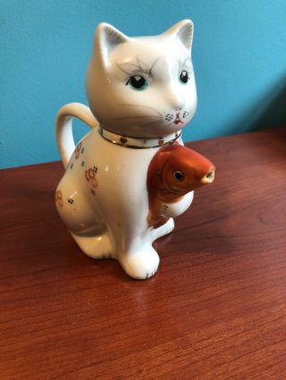 Porcelain Cat And Fish Creamer Teapot Art No.  5051 Euc White Cat With Goldfish