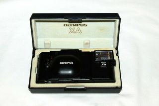 Vintage Olympus Xa A11 Electronic Flash 35mm Film Camera W/ Case