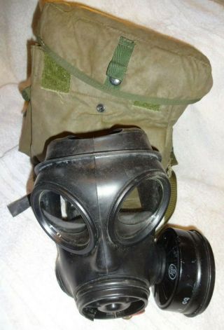 British Royal Navy Nbc S10 Gas Mask & Haversack (1993)