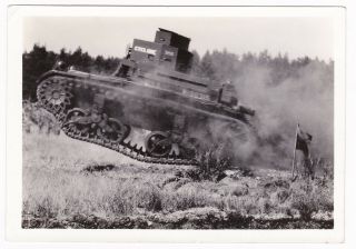 Vintage Wwii Photo Us Light Tank Jumping Fort Ord Ca 1941 5x3.  5 In