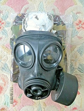 2003 British Army S10 Gas Mask,  Size 2,  Foil Wrapped Filter & Haversack
