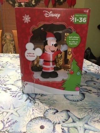 NIB Disney Christmas 11ft Mickey Mouse Airblown / Inflatable yard decoration 2