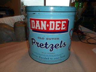 Vintage Dan - Dee Old Dutch Pretzel Tin 10 
