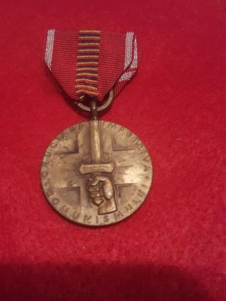 Wwii Medal Romanian Crusade Against Communism Medal With Ribbon 1942 - 1944