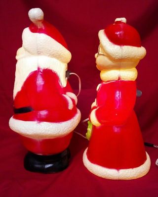 Vintage Blow Mold Santa & Mrs.  Claus Union Products Inc.  Mid Century Made in USA 3