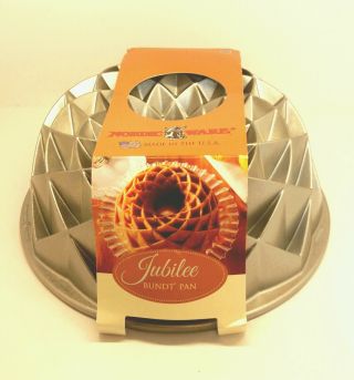 Nordic Ware Jubilee Bundt Cake Pan Nonstick Aluminum Bakeware 10 Cup Capacity