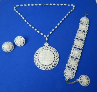 Rare Vintage Carved Mother Of Pearl Pendant Necklace,  Bracelet & Clip Earrings