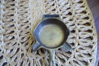 GRISWOLD 00 ASHTRAY (SOLID BRASS) PN/570 HTF 2