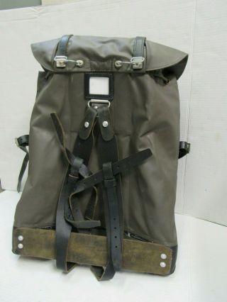 Vintage Swiss Army Mountain Backpack Rucksack W/ Leather Straps 1983 Switzerland 2