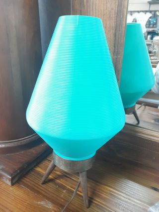 Vtg Mid Century Modern Aqua Blue Plastic Beehive Lamps Atomic Tripod -