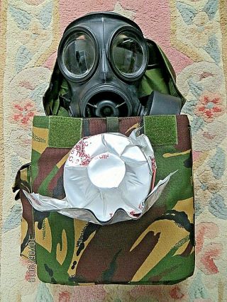 2008 British Army S10 Gas Mask Size 2,  2 Filters,  1 Foil Wrapped & Haversack