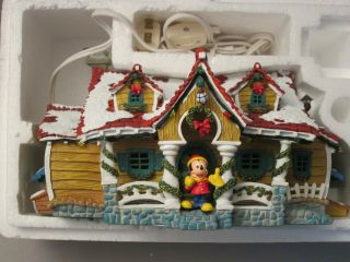Disney " Toontown Christmas Village " Mickey 