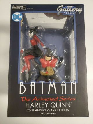 Diamond Select Dc Gallery: Batman Animated Series: Harley Quinn Deluxe Pvc
