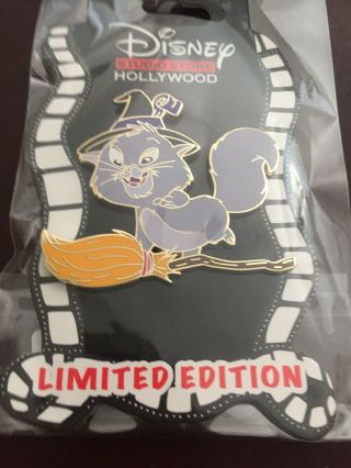 DSF Dssh Disney Halloween Yzma Cat Pin Hocus Pocus Emperor’s Groove Broom 2